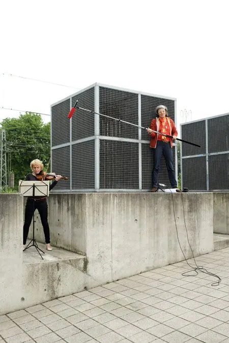 ILKA SEIFERT aussen ‍urbaner Klang Und Eigener Raum​